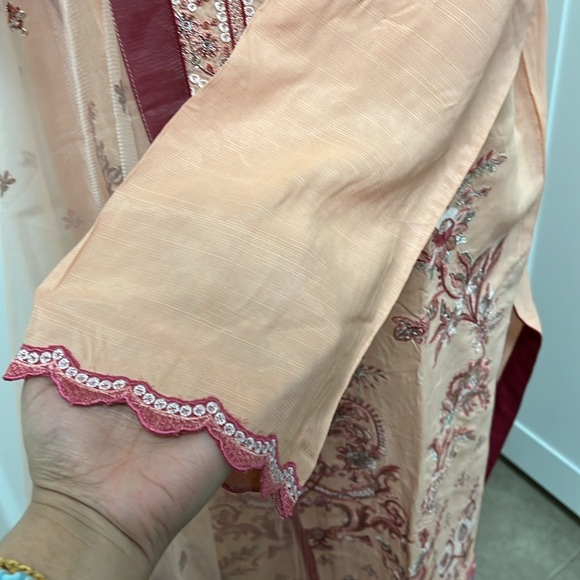 New Pakistani Indian shalwar kameez peach color designer embroidery outfit #264 - Picture 7 of 11